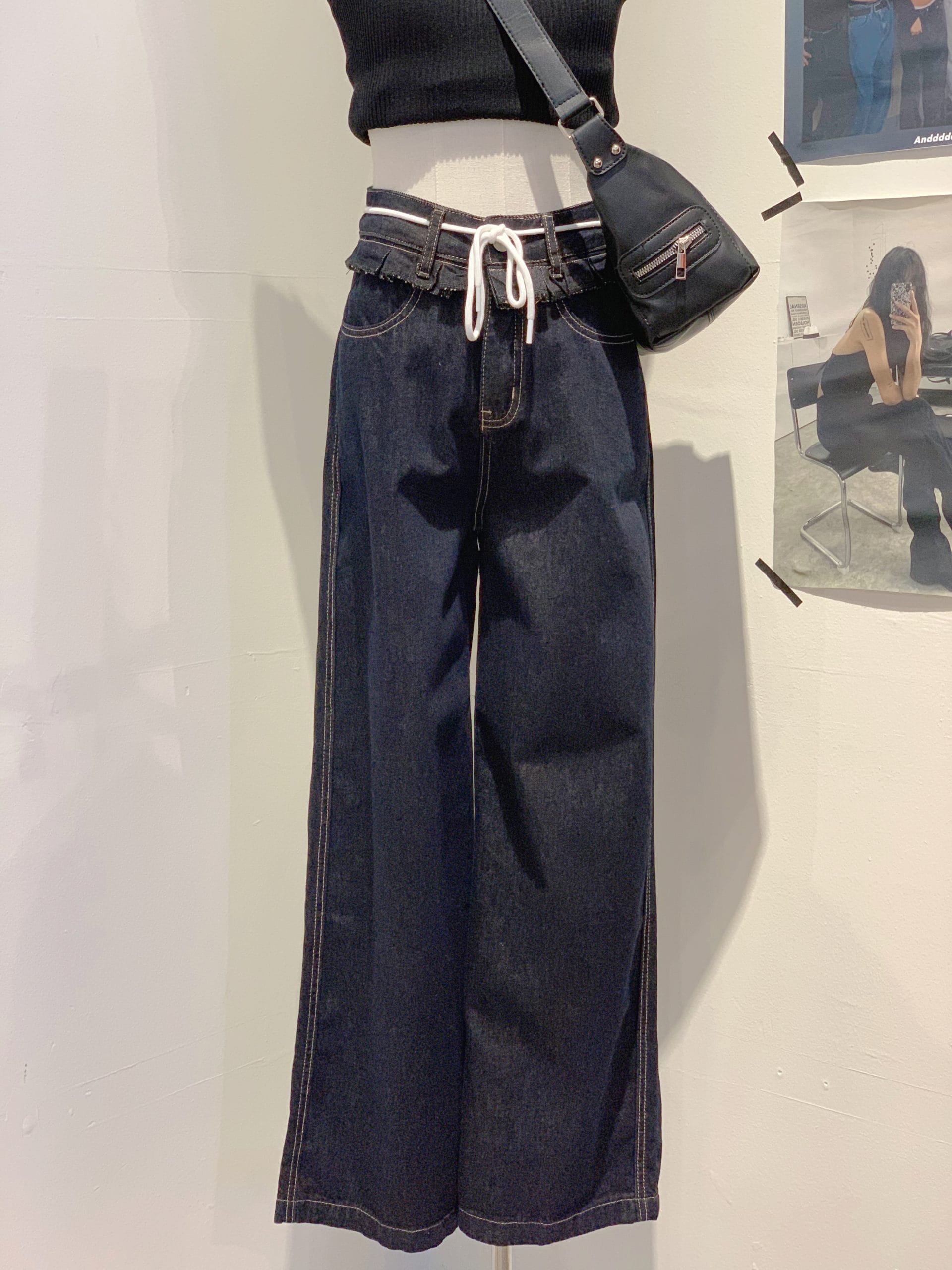 Alternative view of 700932 SML99950 黑色牛仔长裤