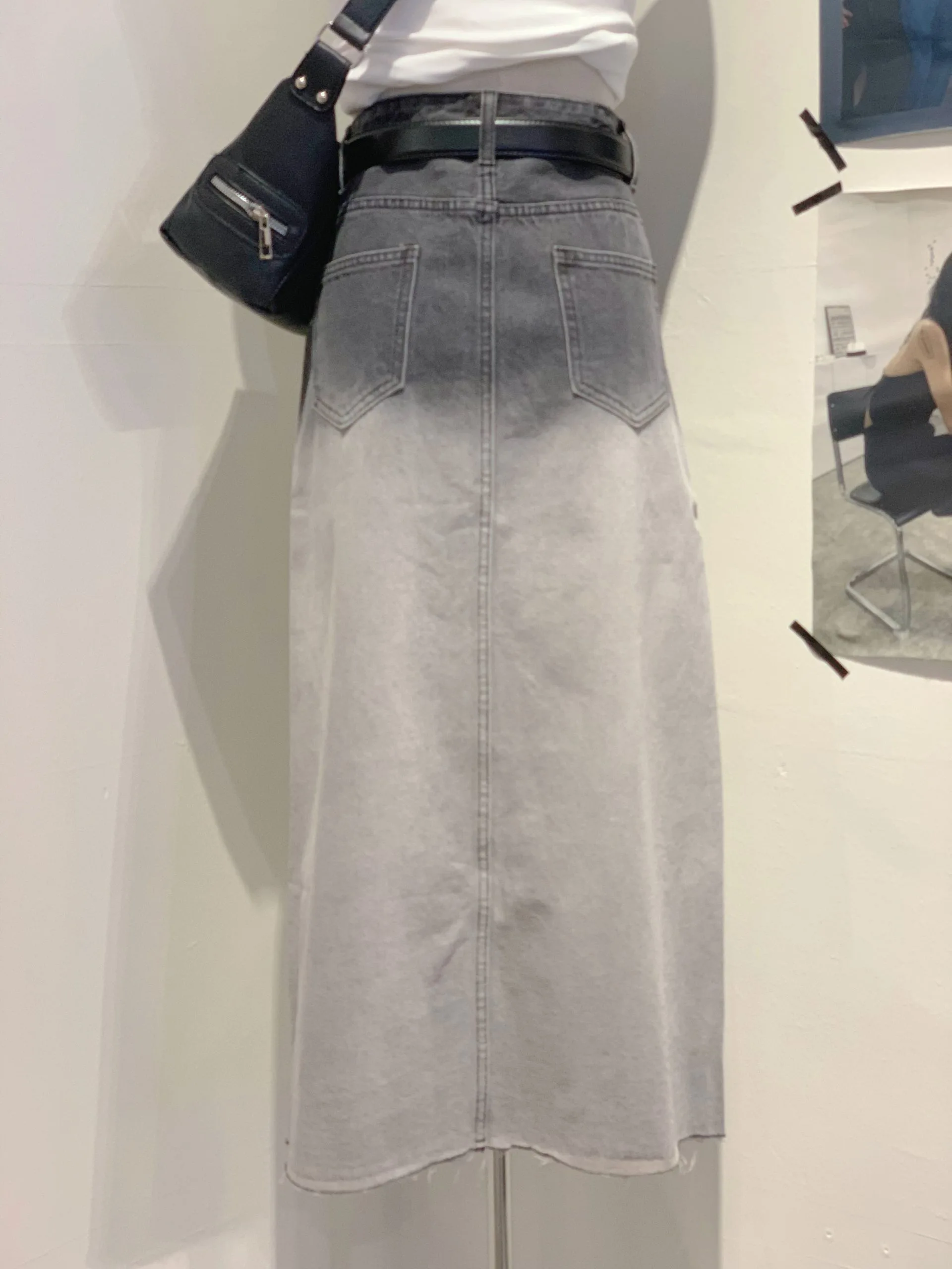 Alternative view of 602167 黑灰色牛仔半身长裙