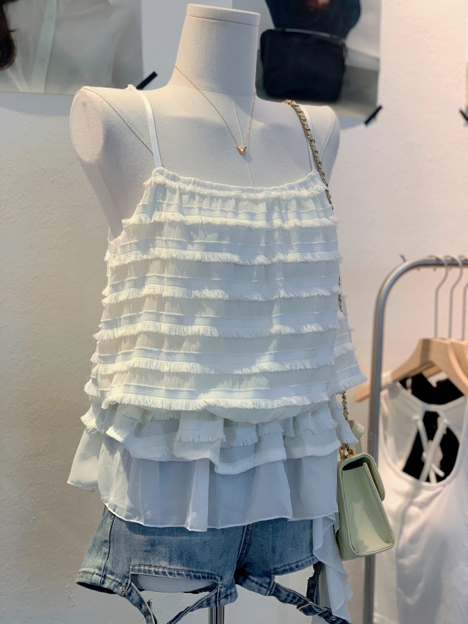 Alternative view of 111640 6659杏色上衣