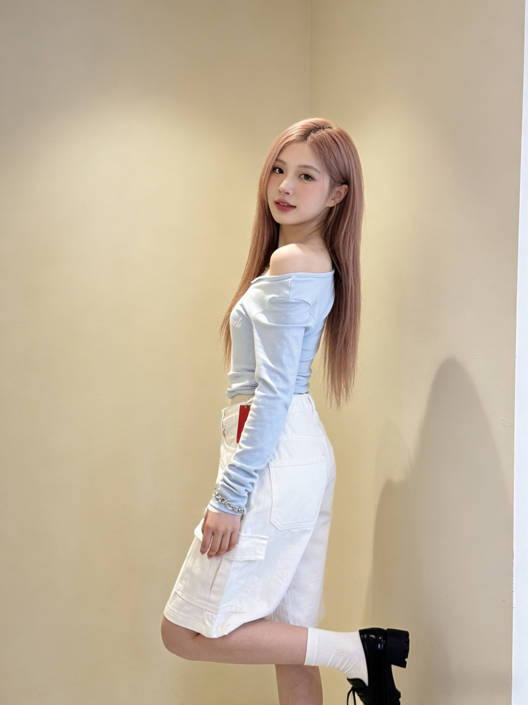 Alternative view of 501391 22069 白色七分裤