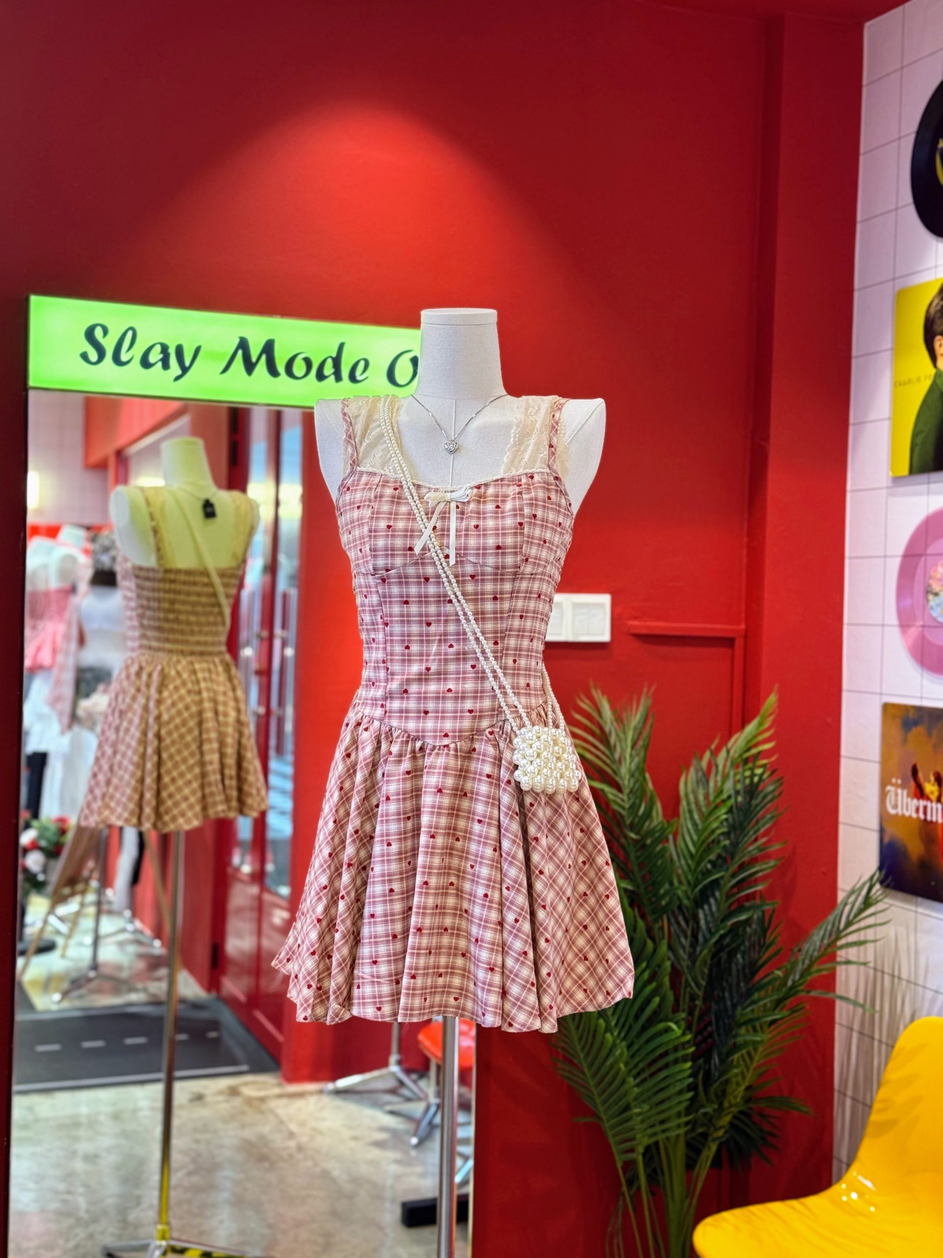 Alternative view of 602831 1979 格子连身裙