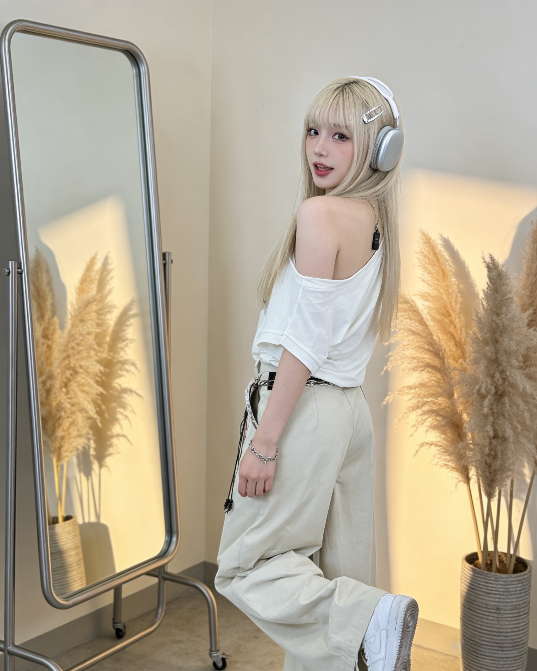 Alternative view of 501431 822 小个子直筒牛仔裤